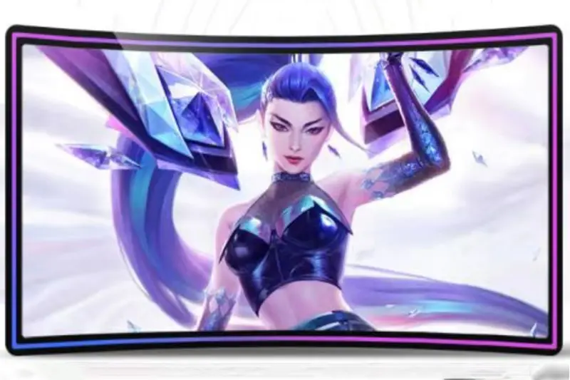 How Curved Displays Became the New Darling of Commercial Display Industry