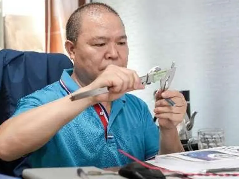 Ultra-Wide Stretched Bar LCD Display for Retail Shelf Edge Advertising12-4